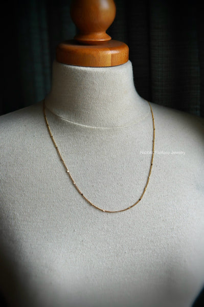 Curb Diamond Chain Necklace - Gold